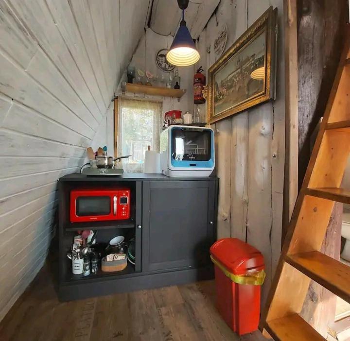Tiny House In The City Prague Exterior photo