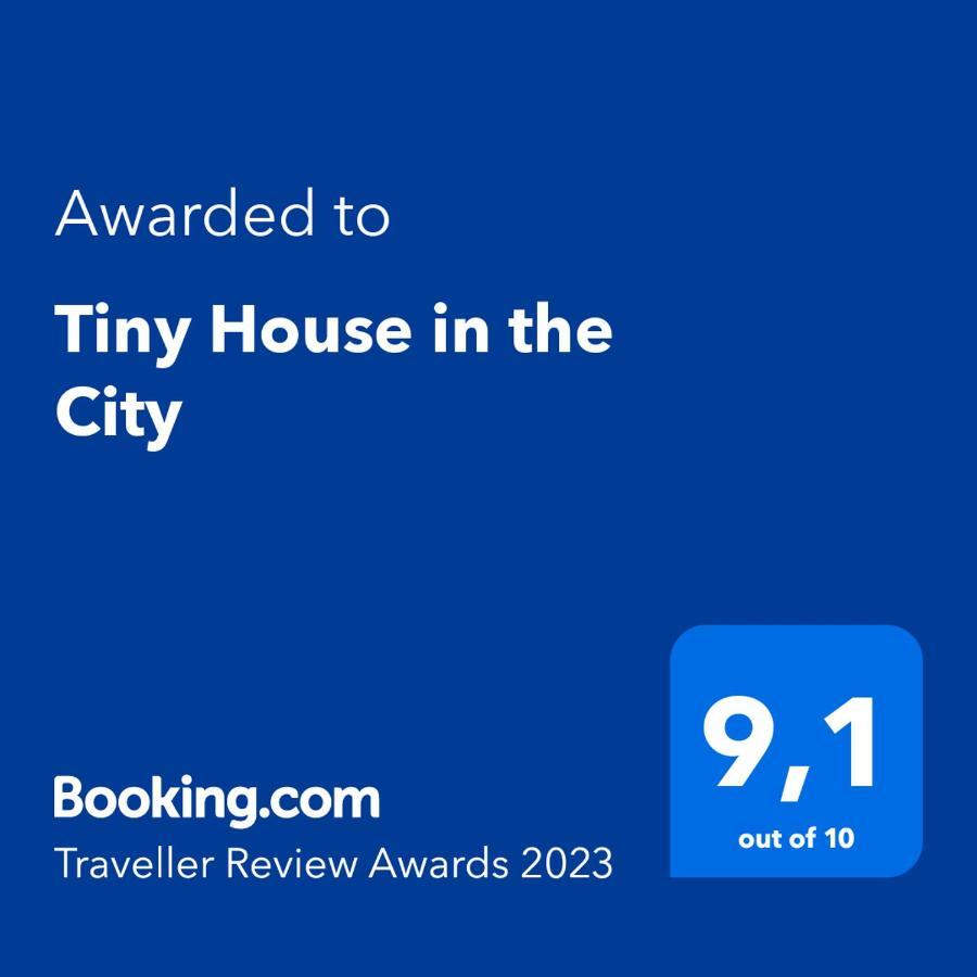 Tiny House In The City Prague Exterior photo